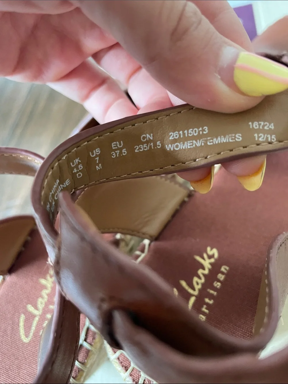 Clarks stylish tan